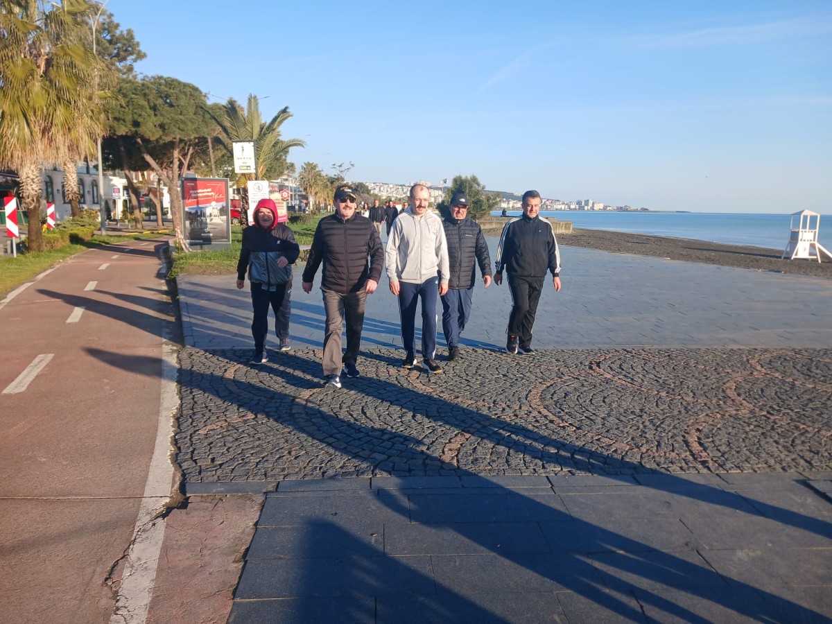 SAMSUN'U YÖNETENLER SABAH SPORUNDA ENERJİ TOPLADILAR